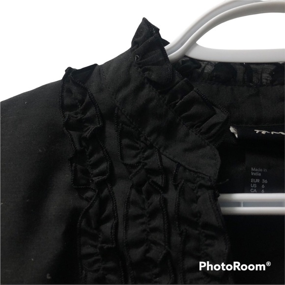 (190) Gothic Victorian Black Puff Sleeve Dress - Picture 5 of 11